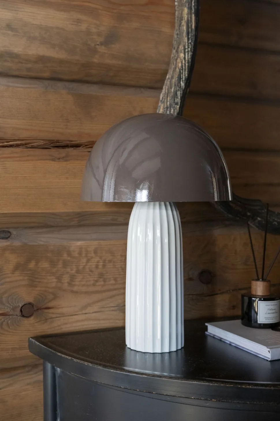 Bordlampe brun - 24x24x37 cm