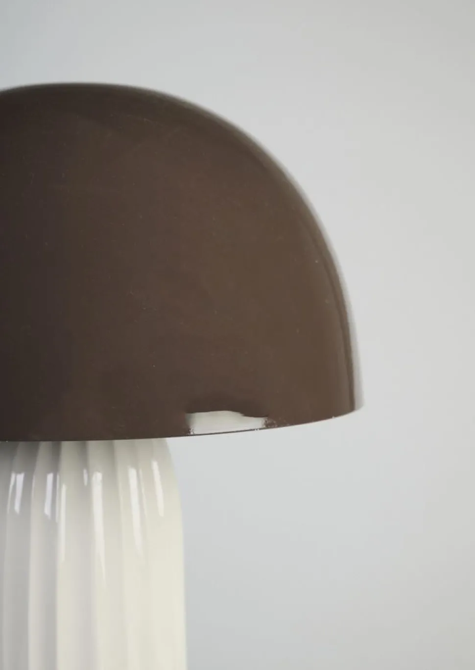 Bordlampe brun - 24x24x37 cm