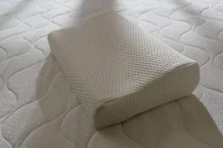 Ergonomisk pute offwhite - 47x30x10 cm