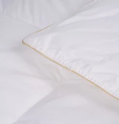Helårs fiberdyne hvit - 140x200 cm