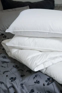 Helårs fiberdyne hvit - 140x200 cm