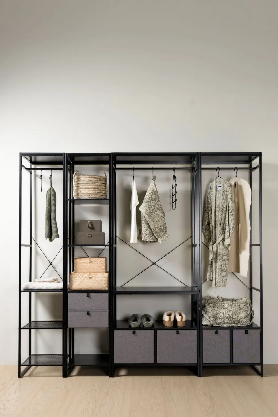 Klesstativ svart - 44x46,5x215 cm