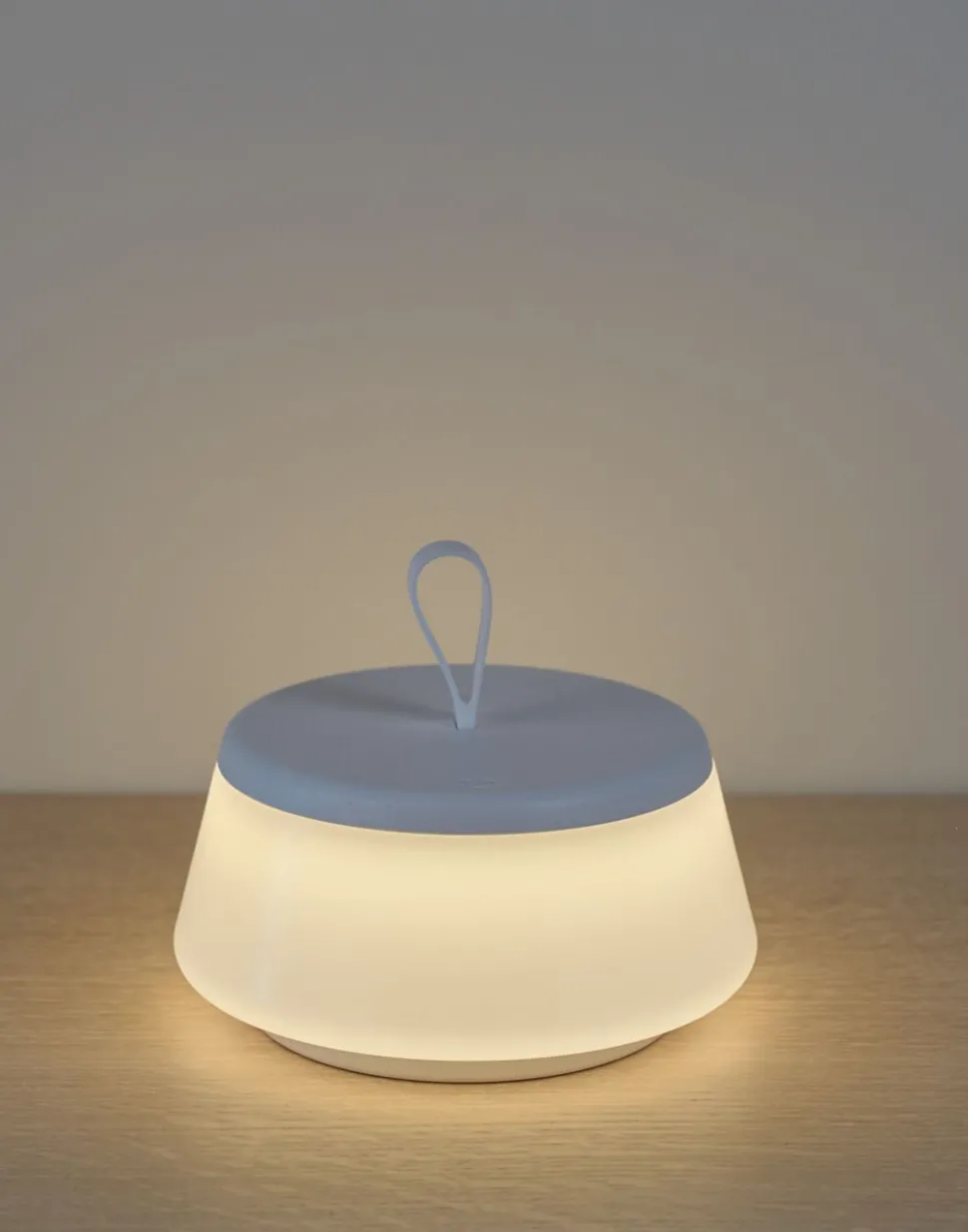 Led lampe hvit - 22,9 cm ø14,2
