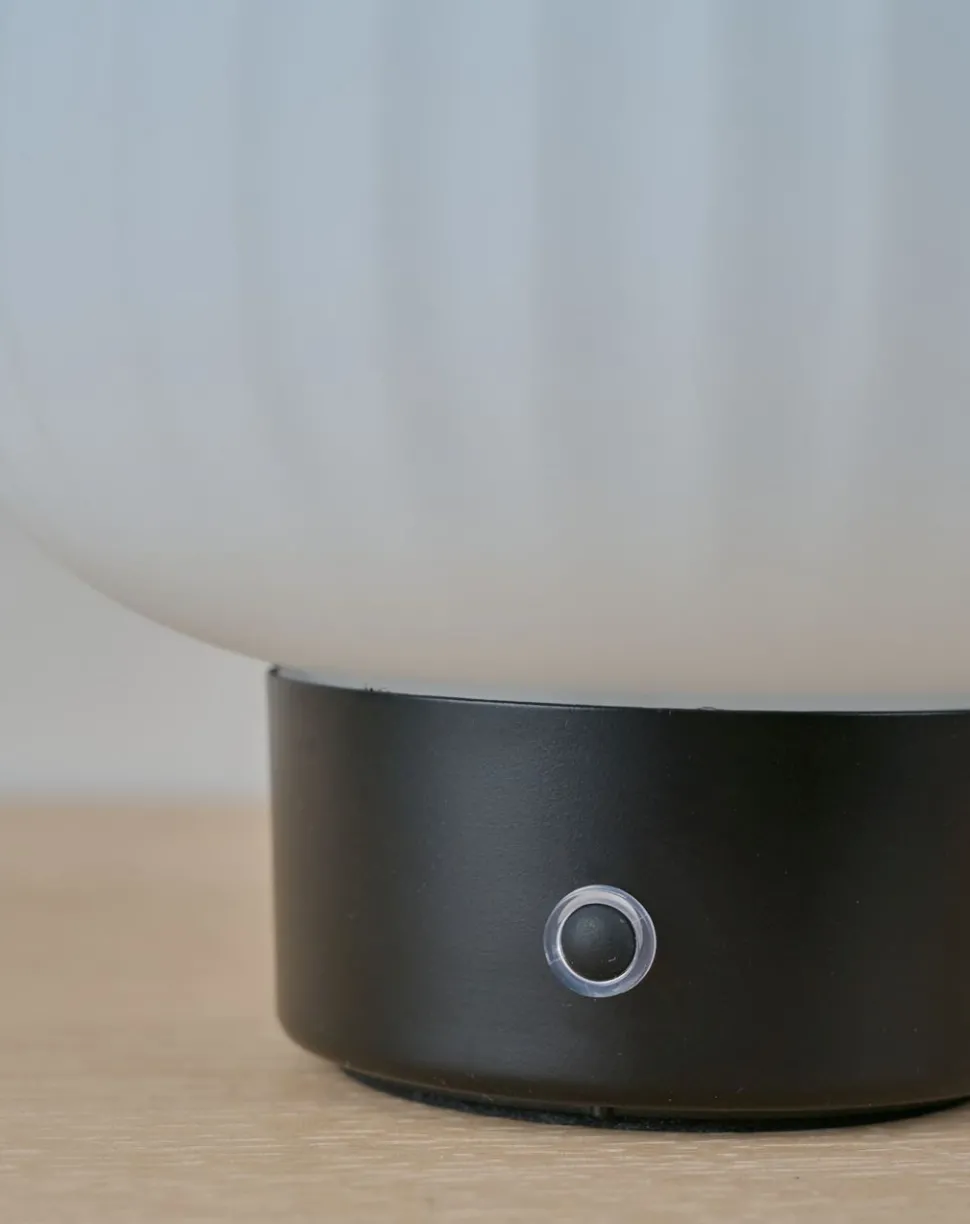Led lampe svart - 13,4 cm ø15,6