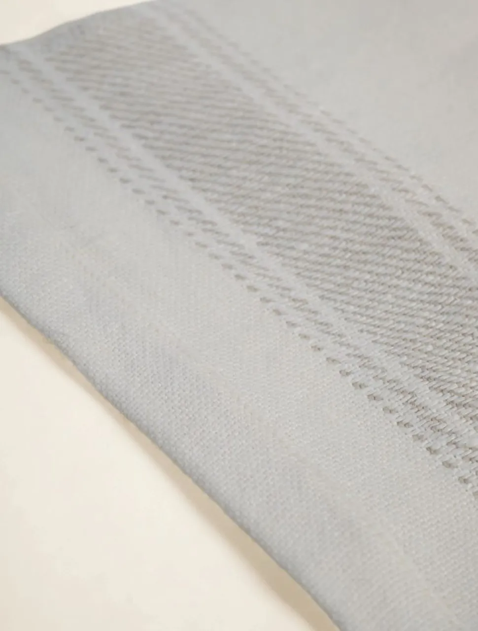 Lingardin multi hvit - 138x250 cm