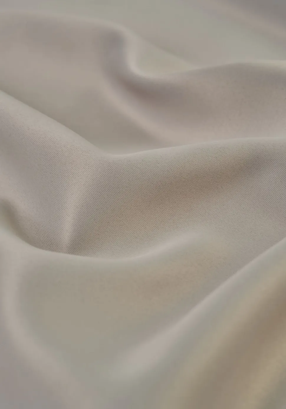 Lysdempende gardin sand - 140x160 cm