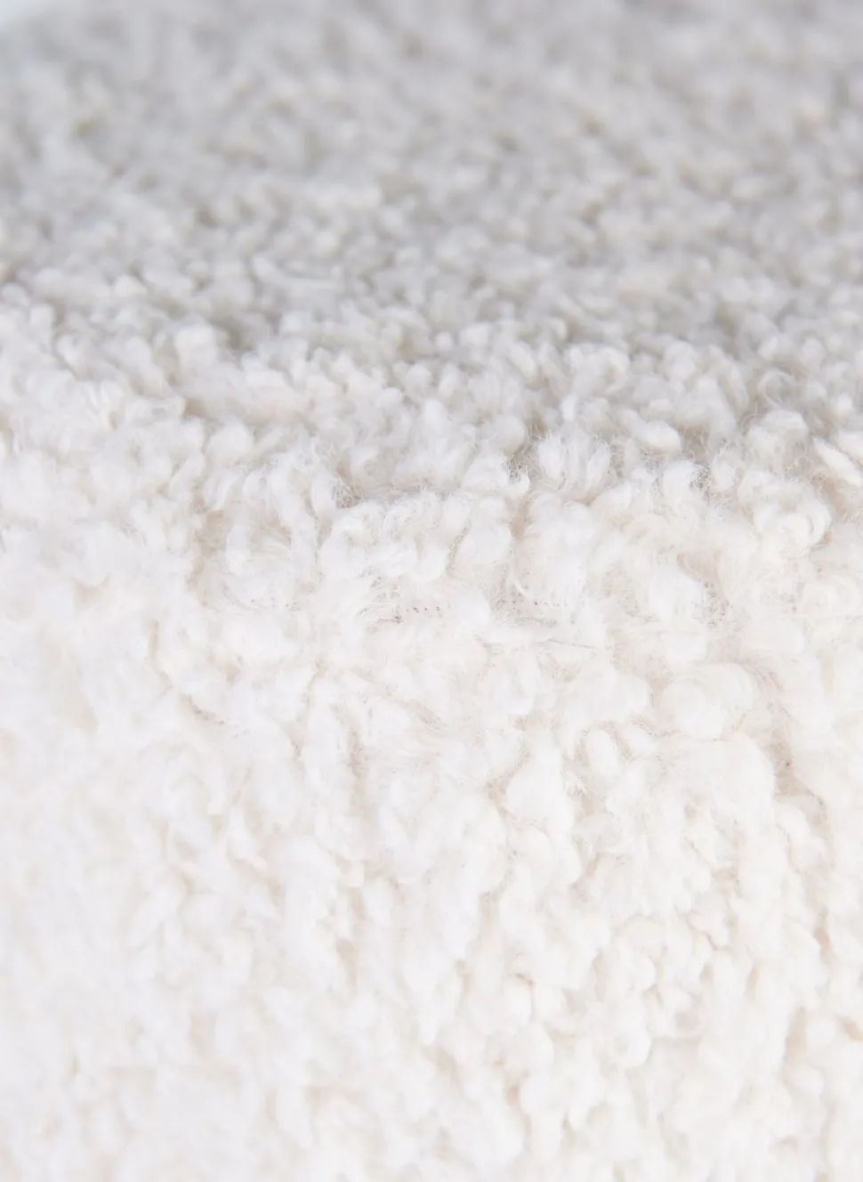 Puff hvit - 30x50x32 cm