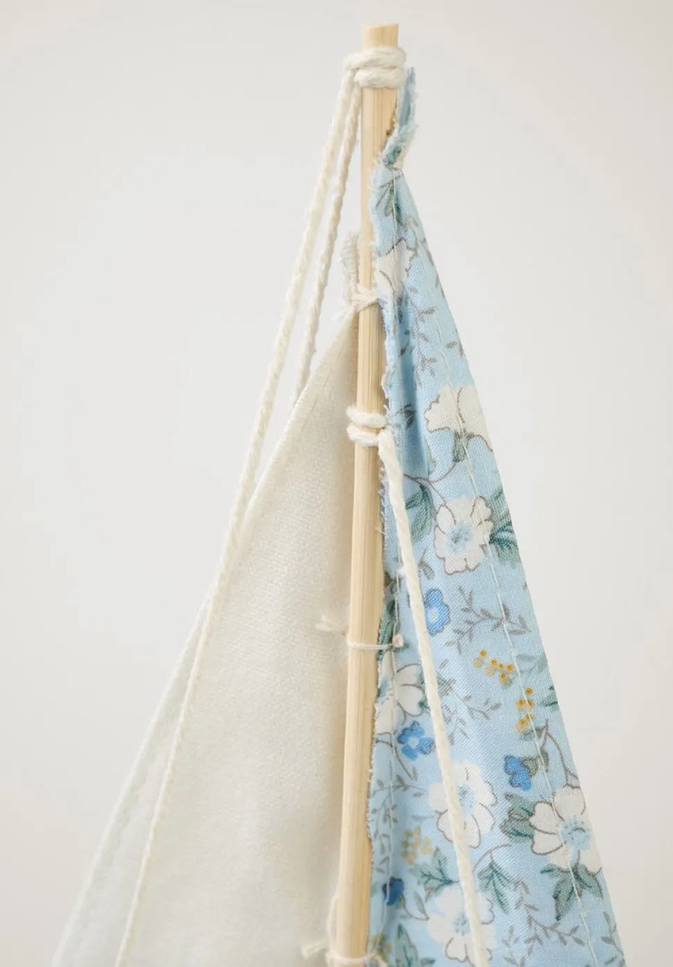 Pynt lys blå - 6x16x28 cm