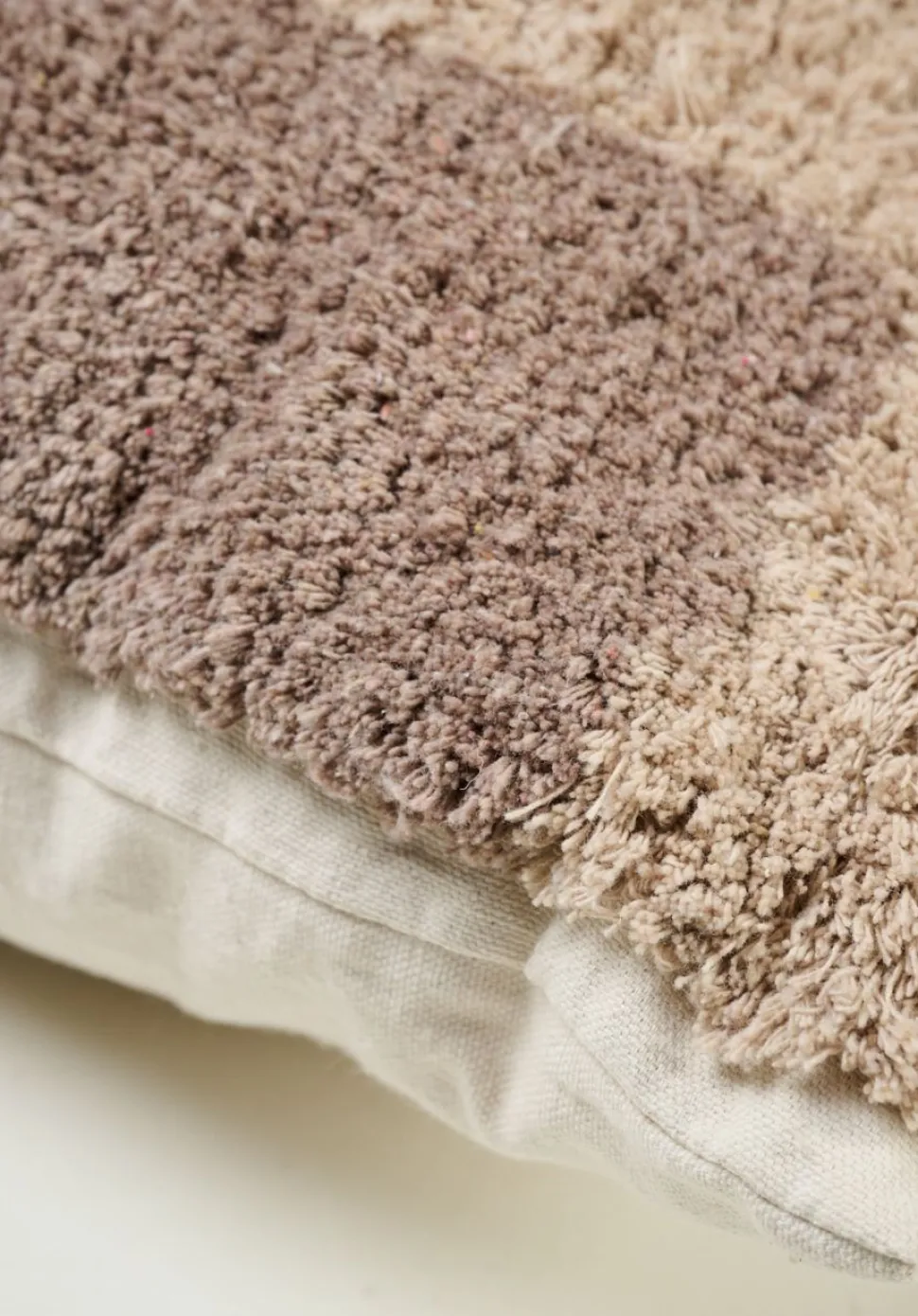 Pynteputetrekk multi beige - 45x45 cm