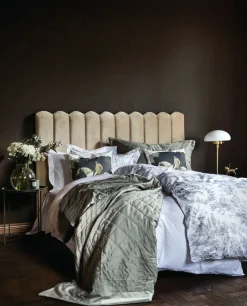 Sengegavl beige - 180x8x125 cm