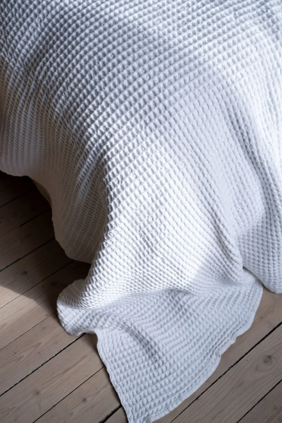 Sengeteppe hvit - 150x240 cm