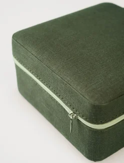 Smykkeskrin m/glidelås olivengrønn - 13x13 cm