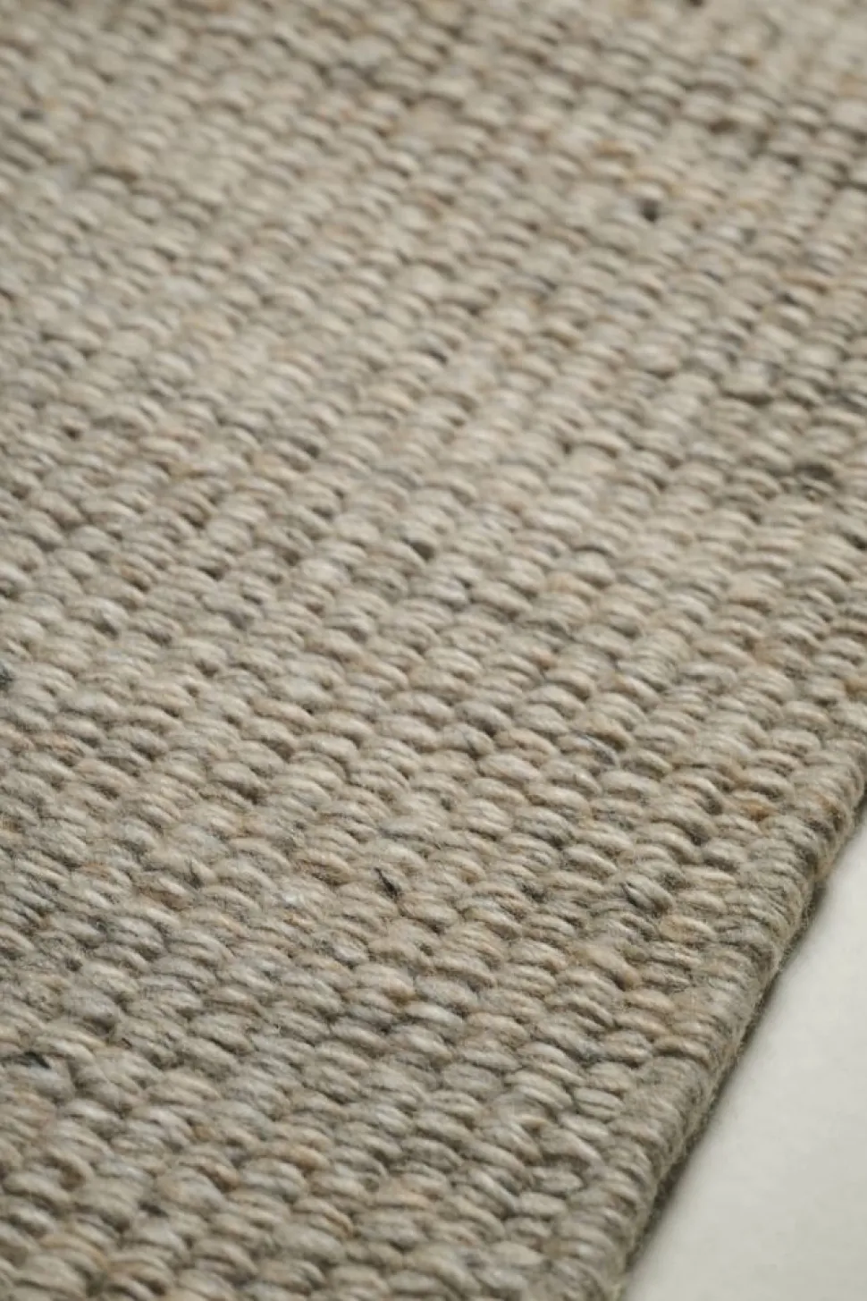 Teppe taupe - 80x150 cm